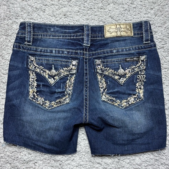 Miss Me Shorts Womens 27 Mid Rise Big Stitch Flap Gems Rhinestones Western Rodeo - Picture 6 of 6